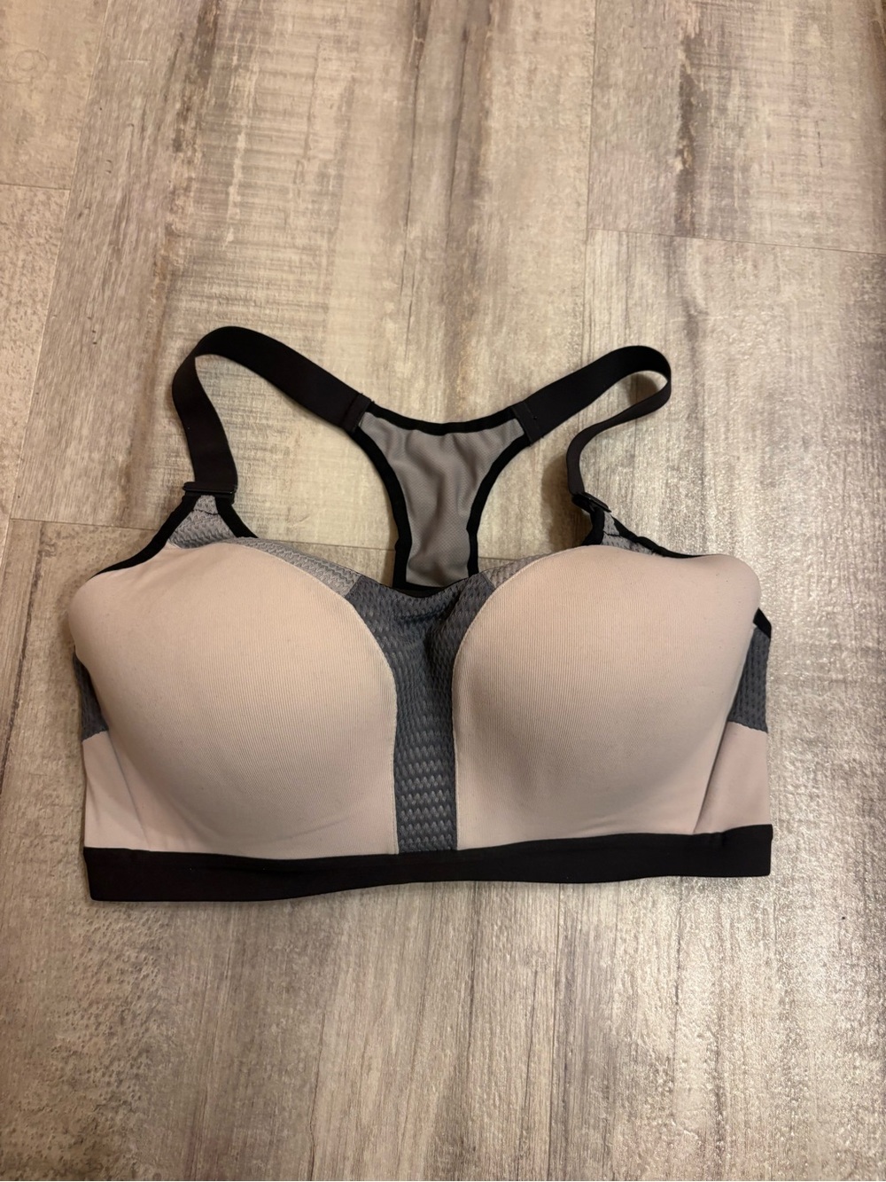 Victoria’s Secret Sport Incredible Sports Bra 36DD